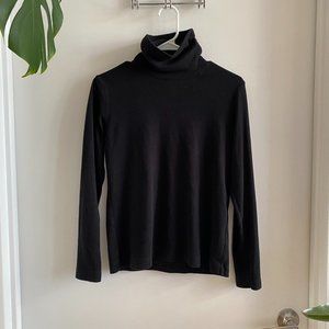 Uniqlo HeatTech Turtleneck